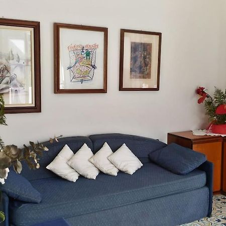 Casa Vacanze Vista Mare Mela B Lipari  Exterior photo
