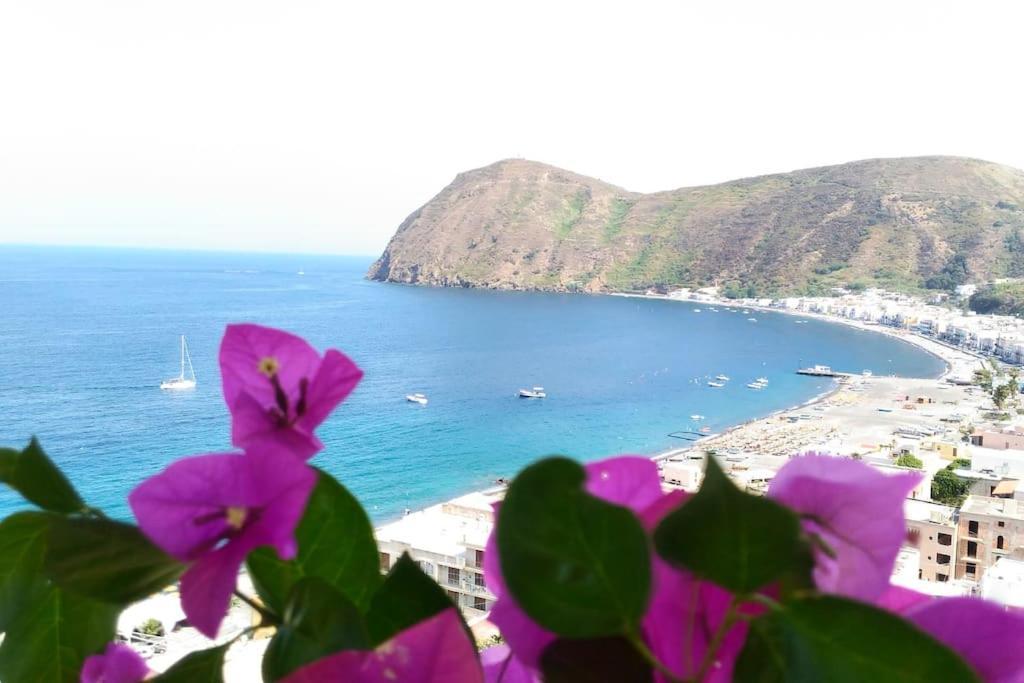 Casa Vacanze Vista Mare Mela B Lipari  Exterior photo