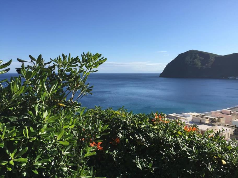 Casa Vacanze Vista Mare Mela B Lipari  Exterior photo