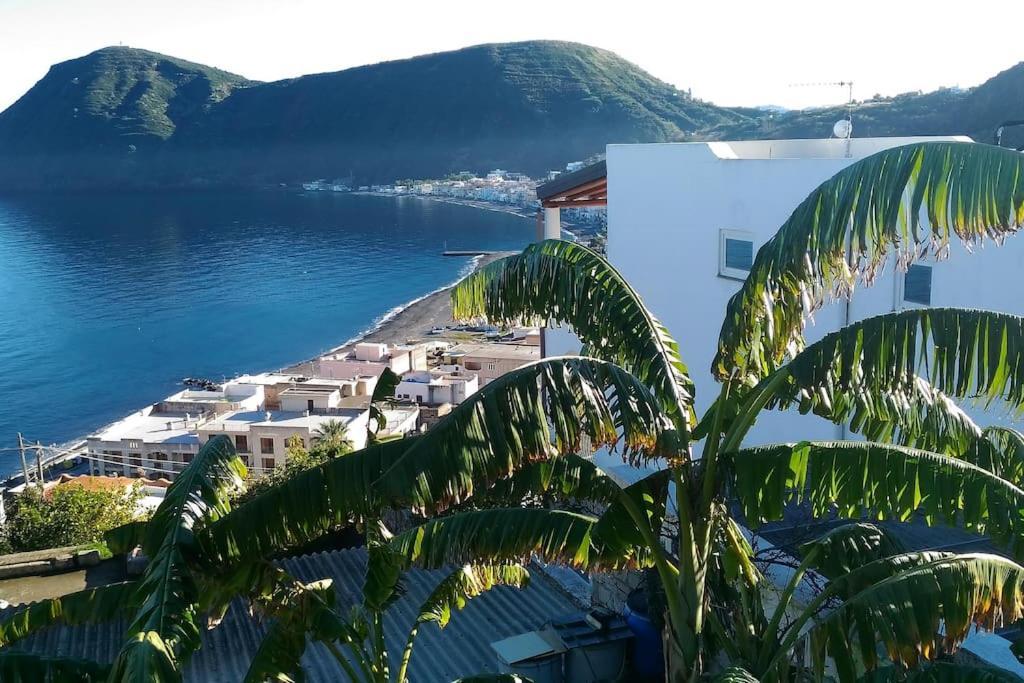 Casa Vacanze Vista Mare Mela B Lipari  Exterior photo
